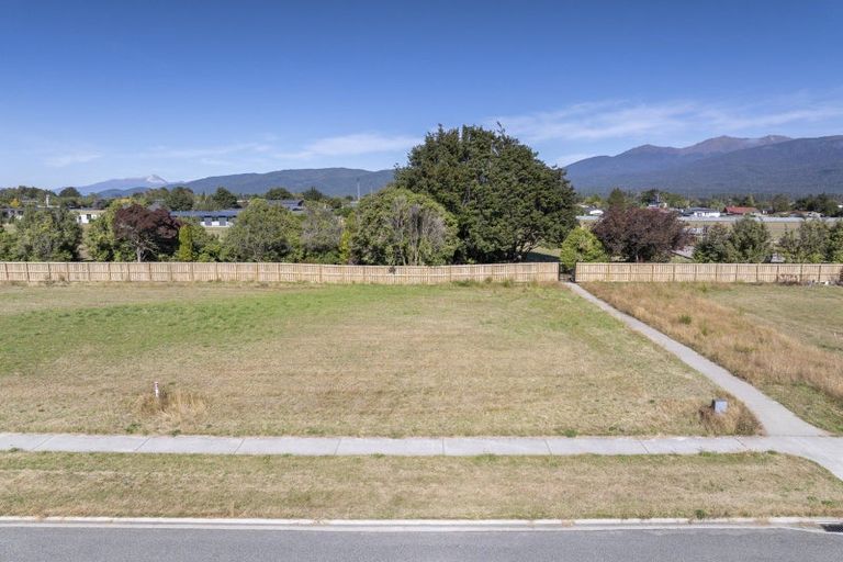 Photo of property in 63 Tukare Loop, Te Anau, 9600