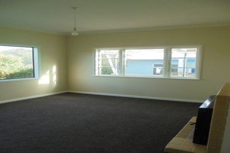 Photo of property in 148 The Ridgeway, Mornington, Wellington, 6021