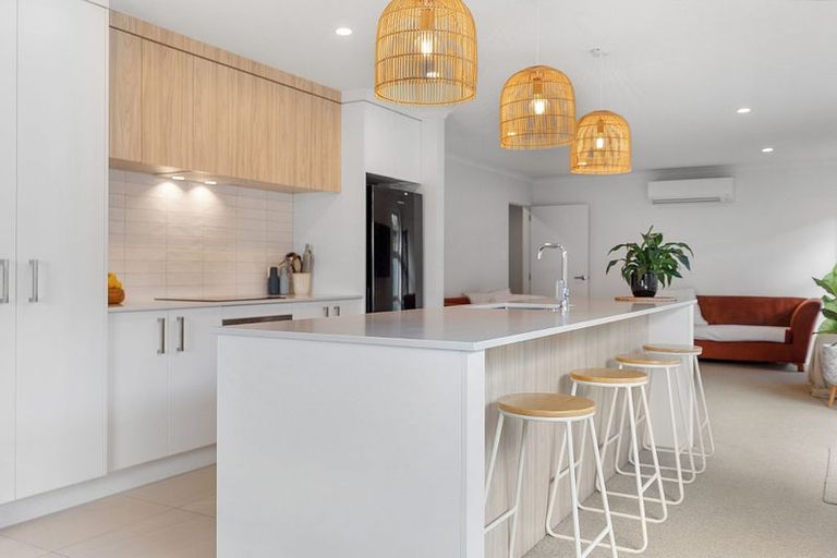 Photo of property in 83 Hills View Drive, Papamoa, 3118