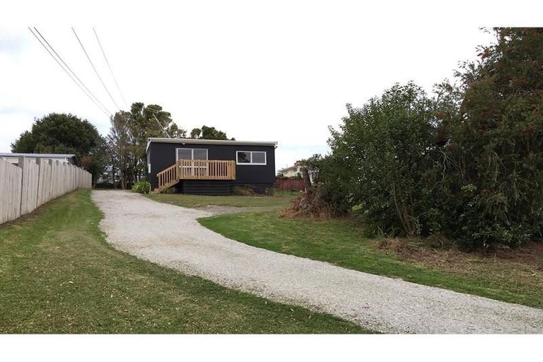 Photo of property in 9 Foster Crescent, Snells Beach, 0920