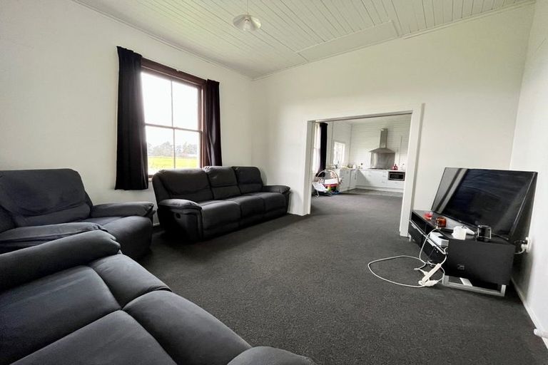 Photo of property in 1448 Kimbolton Road, Cheltenham, Feilding, 4777