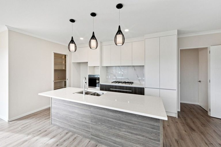 Photo of property in 12 Lippiatt Crescent, Pokeno, 2402