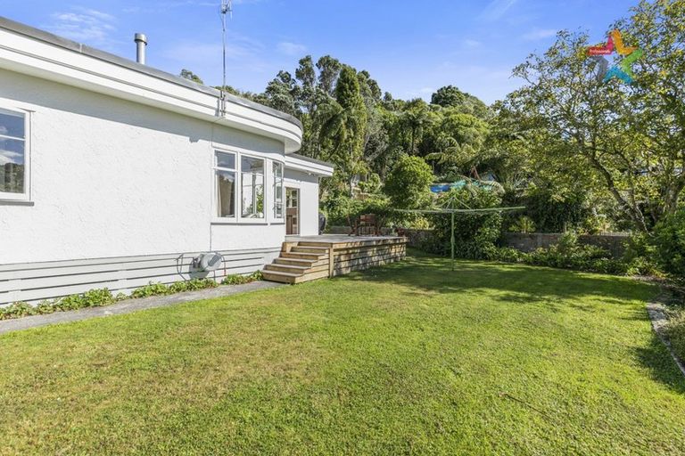 Photo of property in 46 Akatea Road, Korokoro, Lower Hutt, 5012
