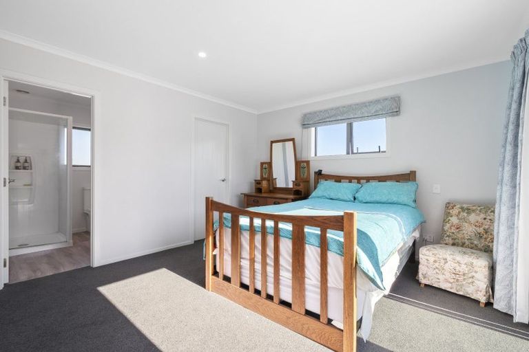 Photo of property in 9 Forbes Road, Foxton Beach, Foxton, 4815