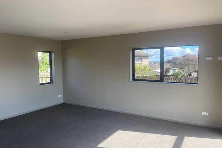 Photo of property in 28 Arrowsmith Drive, Clover Park, Auckland, 2019