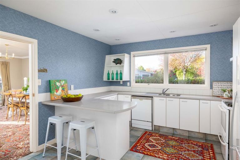 Photo of property in 25 Tuirau Place, Ilam, Christchurch, 8041