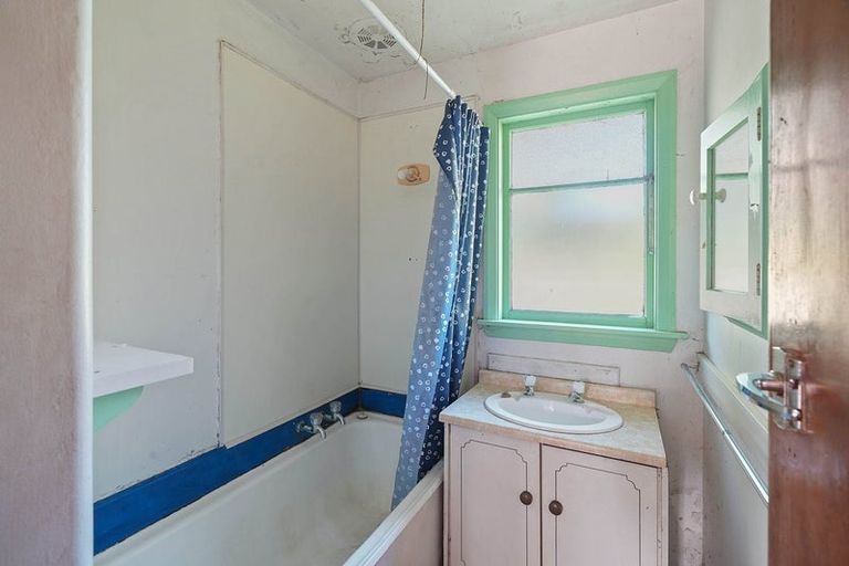 Photo of property in 141 Langdons Road, Northcote, Christchurch, 8052