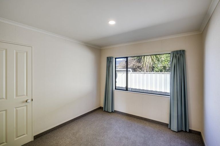 Photo of property in 35 Beaufort Place, Taradale, Napier, 4112