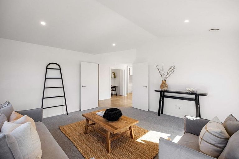 Photo of property in 12 Lewis Way, Cambridge, 3434