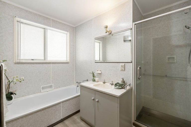 Photo of property in 2/42 Matua Road, Matua, Tauranga, 3110