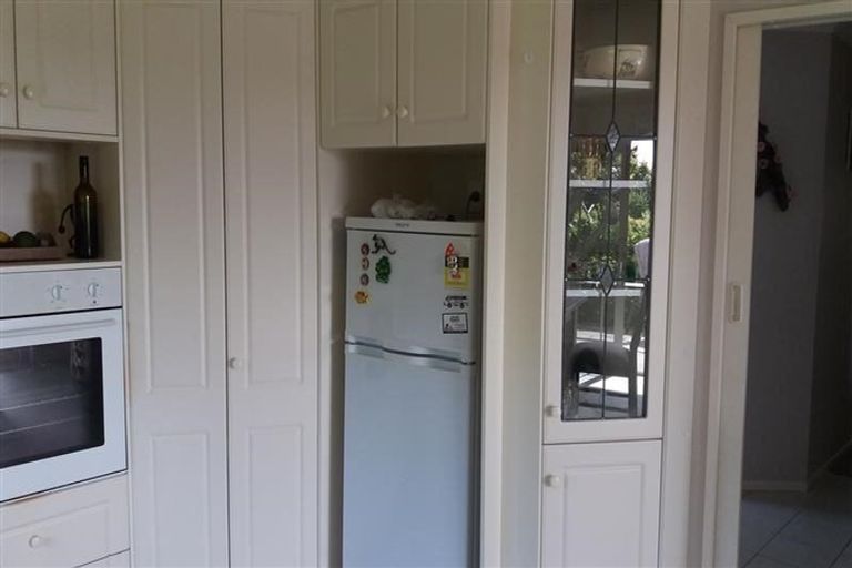 Photo of property in 10d Shelter Grove, Frankleigh Park, New Plymouth, 4310