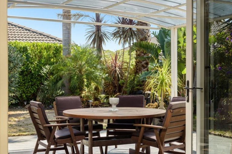 Photo of property in 4 Pat Bishop Place, Papamoa Beach, Papamoa, 3118