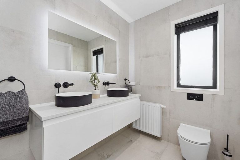 Photo of property in 9 South Oaks Close, Pukemoremore, Cambridge, 3493