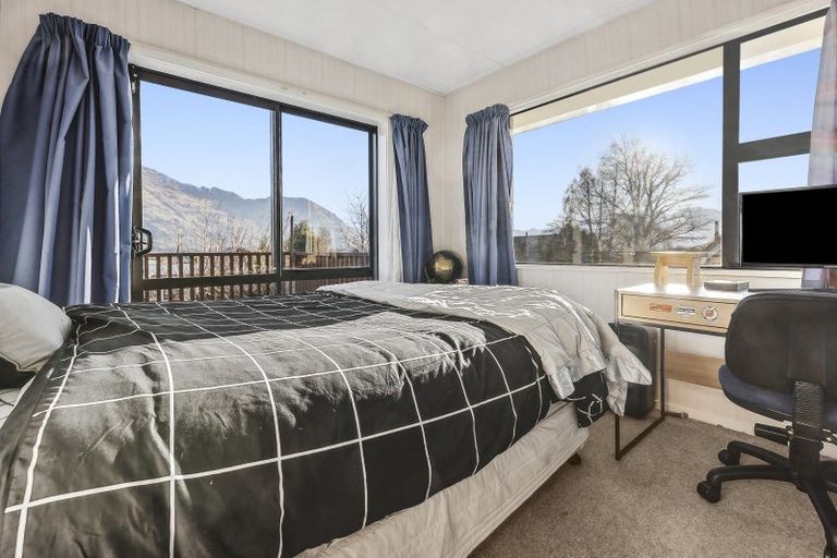 Photo of property in 37 Hunter Crescent, Wanaka, 9305