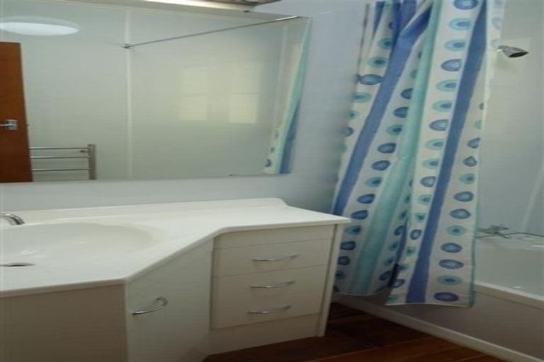 Photo of property in 26 Arapiko Street, Johnsonville, Wellington, 6037