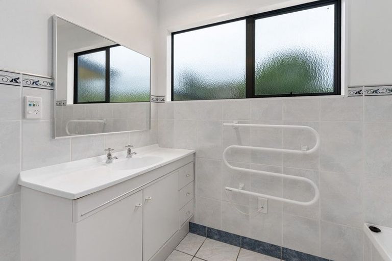 Photo of property in 205 Valley Views, Fitzherbert, Palmerston North, 4472