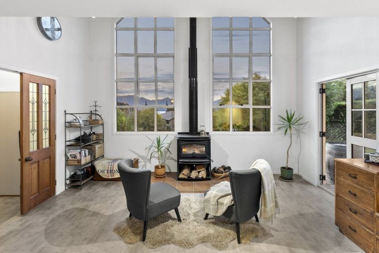 Photo of property in 22 Penrith Park Drive, Wanaka, 9305