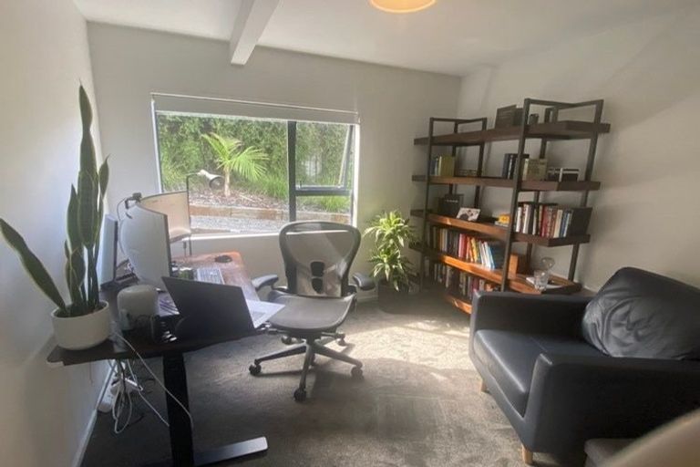 Photo of property in 115 Queens Road, Waikanae Beach, Waikanae, 5036