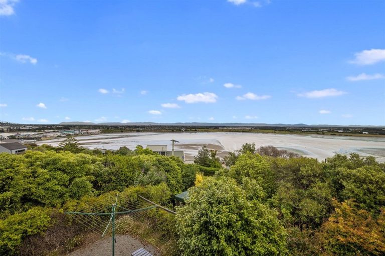 Photo of property in 43 Saint Andrews Hill Road, Mount Pleasant, Christchurch, 8081