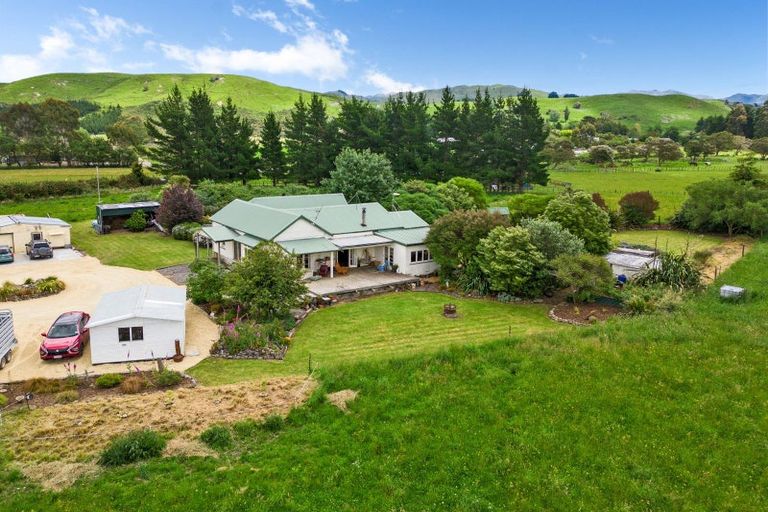 Photo of property in 56 Parkers Road, West Taratahi, Carterton, 5791