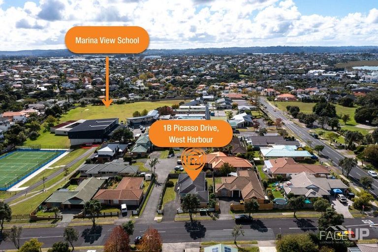 Photo of property in 1b Picasso Drive, West Harbour, Auckland, 0618