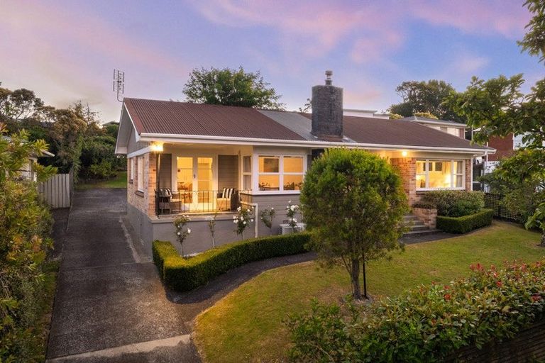 Photo of property in 4 Laurelwood Avenue, Pukekohe, 2120