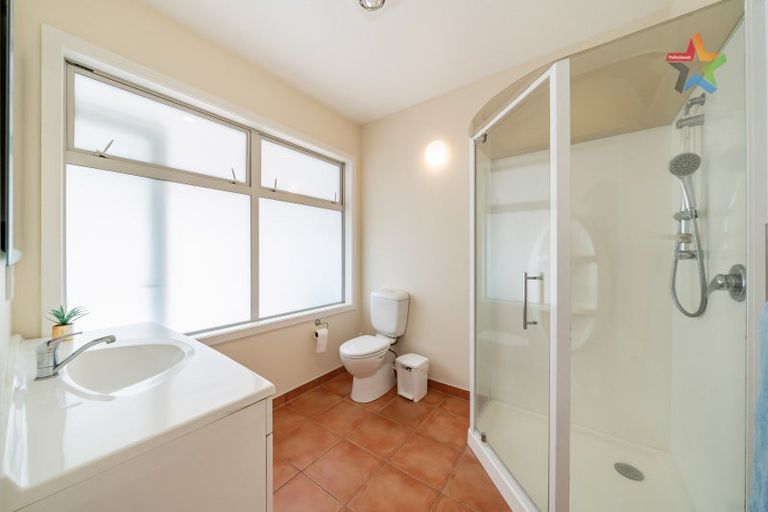 Photo of property in 76a Wai-iti Crescent, Woburn, Lower Hutt, 5010