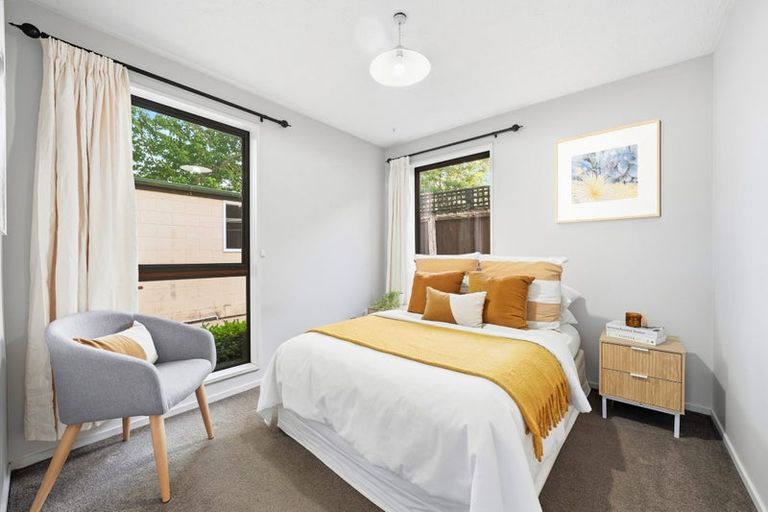 Photo of property in 2/89 Windermere Road, Papanui, Christchurch, 8053