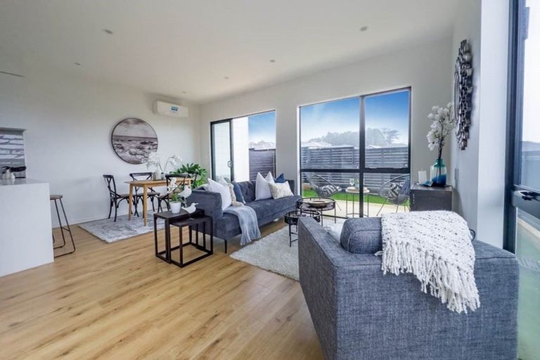 Photo of property in 18 Balthazar Road, Kumeu, 0810