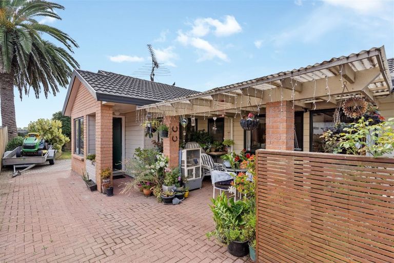 Photo of property in 11 Sheriff Place, Randwick Park, Auckland, 2105