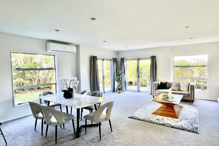 Photo of property in 5/40 Scarlet Oak Drive, Schnapper Rock, Auckland, 0632