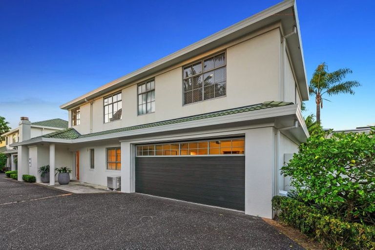 Photo of property in 2/17 Sanders Avenue, Takapuna, Auckland, 0622