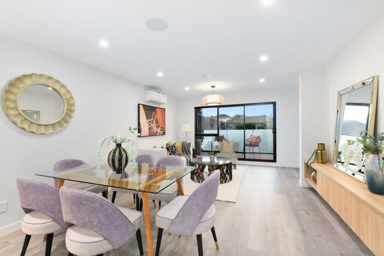 Photo of property in 24f Essex Street, Te Atatu South, Auckland, 0610