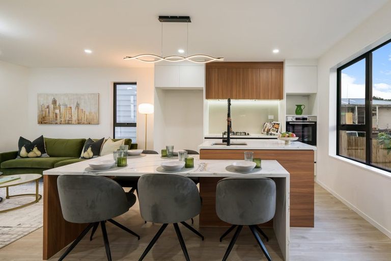 Photo of property in 21c Laura Street, Kelston, Auckland, 0602