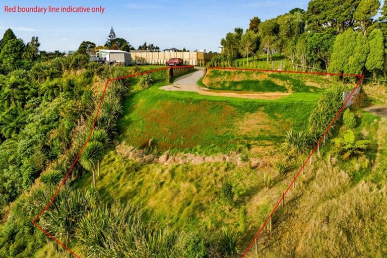 Photo of property in 10 Aderman Place, Hurworth, New Plymouth, 4310