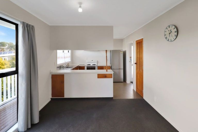 Photo of property in 87 Percy Dyett Drive, Karori, Wellington, 6012