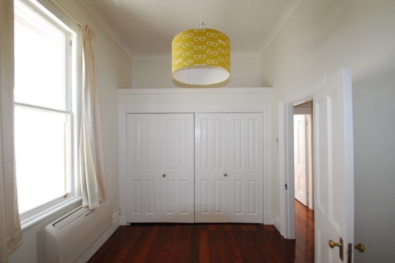 Photo of property in 130 Elizabeth Street, Mount Victoria, Wellington, 6011