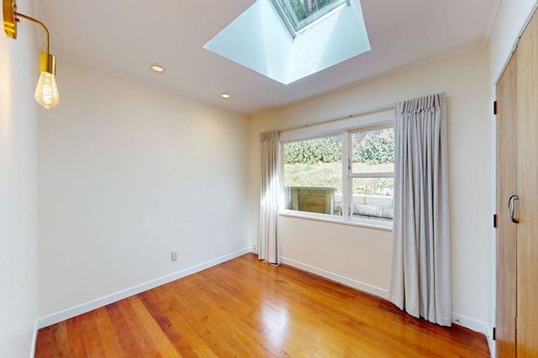 Photo of property in 12 Delhi Crescent, Khandallah, Wellington, 6035