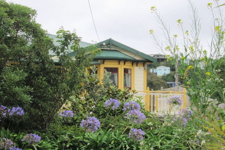 Photo of property in 36 Mornington Road, Brooklyn, Wellington, 6021