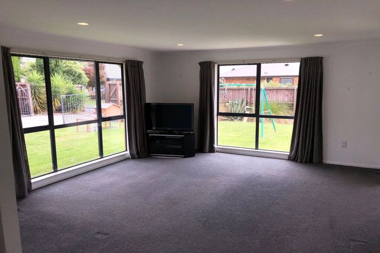 Photo of property in 21 Stedley Place, Heathcote Valley, Christchurch, 8022