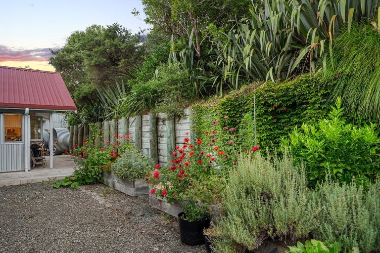 Photo of property in 35 Lloyd Drive, Wainui, Silverdale, 0994