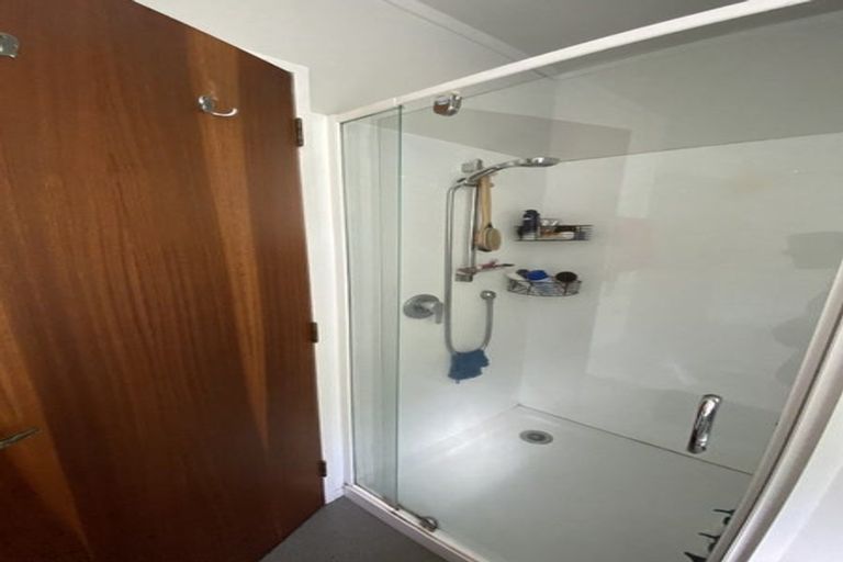 Photo of property in 30 Deller Grove, Silverstream, Upper Hutt, 5019