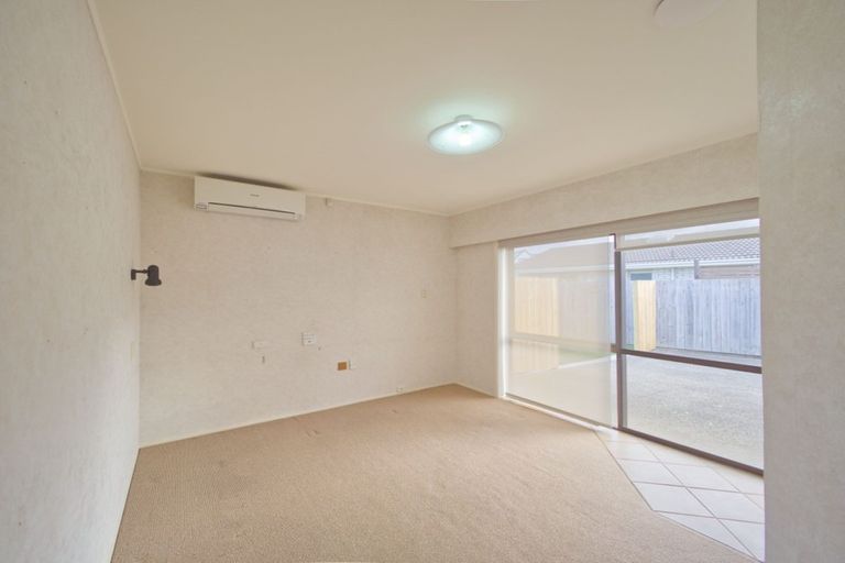 Photo of property in 43 Berwyn Avenue, Takanini, 2112