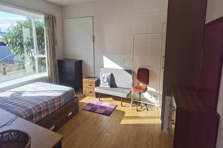 Photo of property in 22 Appleby Crescent, Burnside, Christchurch, 8053