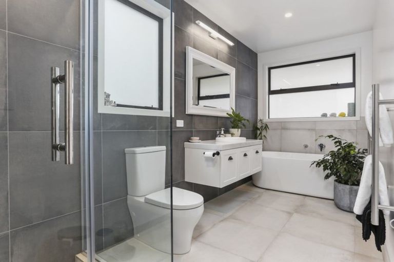 Photo of property in 1164 Weranui Road, Wainui, Silverdale, 0994