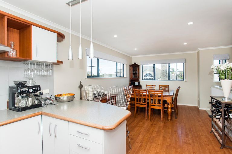 Photo of property in 52 Hillview Terrace, Mangapapa, Gisborne, 4010