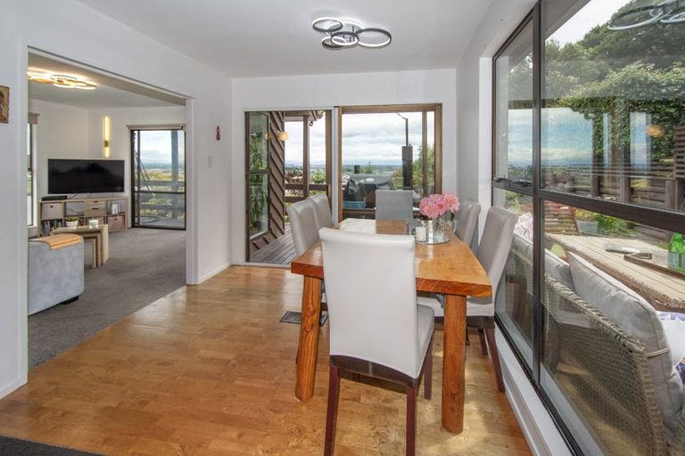 Photo of property in 10 Osmond Lane, Mount Pleasant, Christchurch, 8081