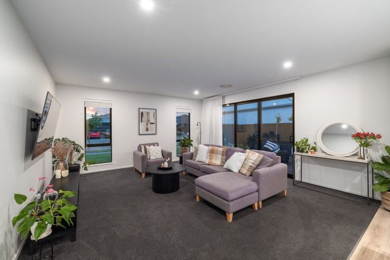 Photo of property in 11 Letitia Street, Burwood, Christchurch, 8083