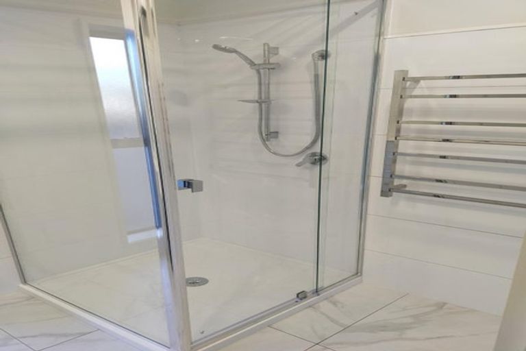 Photo of property in 2/40 Sabys Road, Halswell, Christchurch, 8025