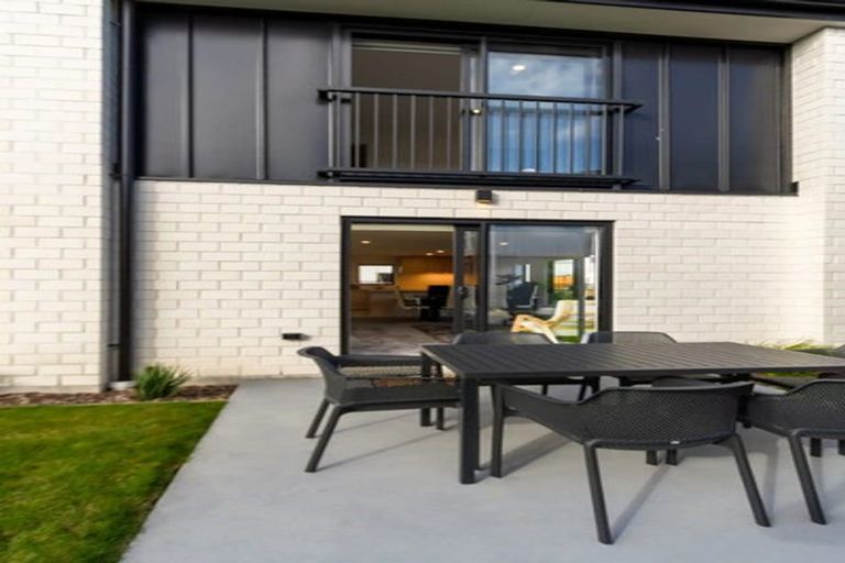 Photo of property in 24 Mohua Lane, Upper Riccarton, Christchurch, 8041